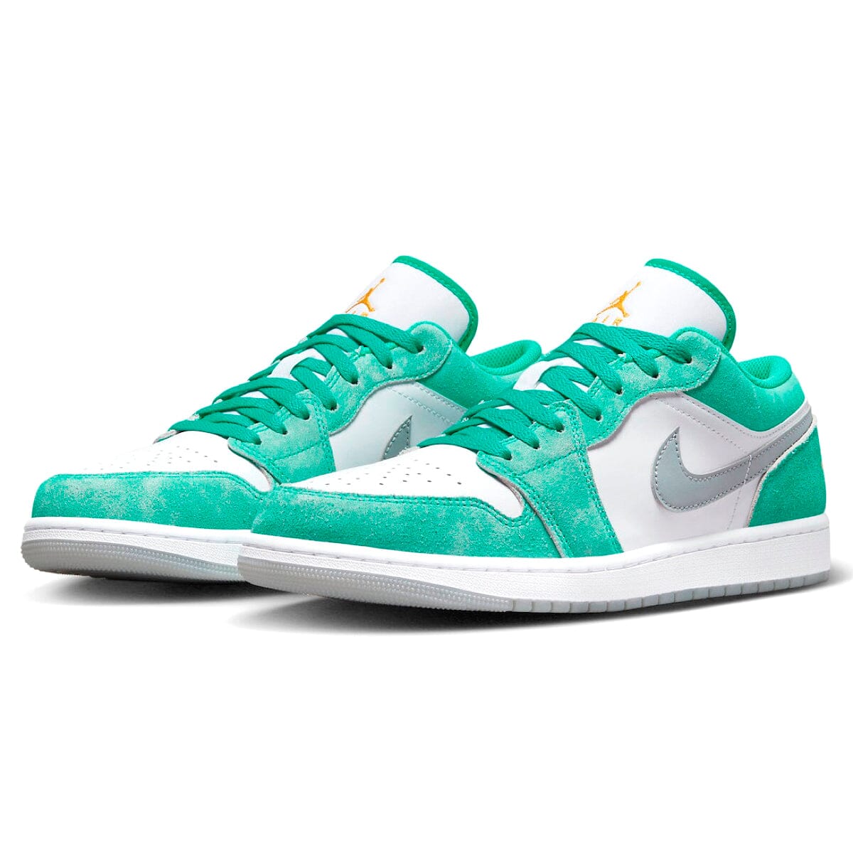 Air Jordan 1 Low New Emerald Blizz Sneakers 